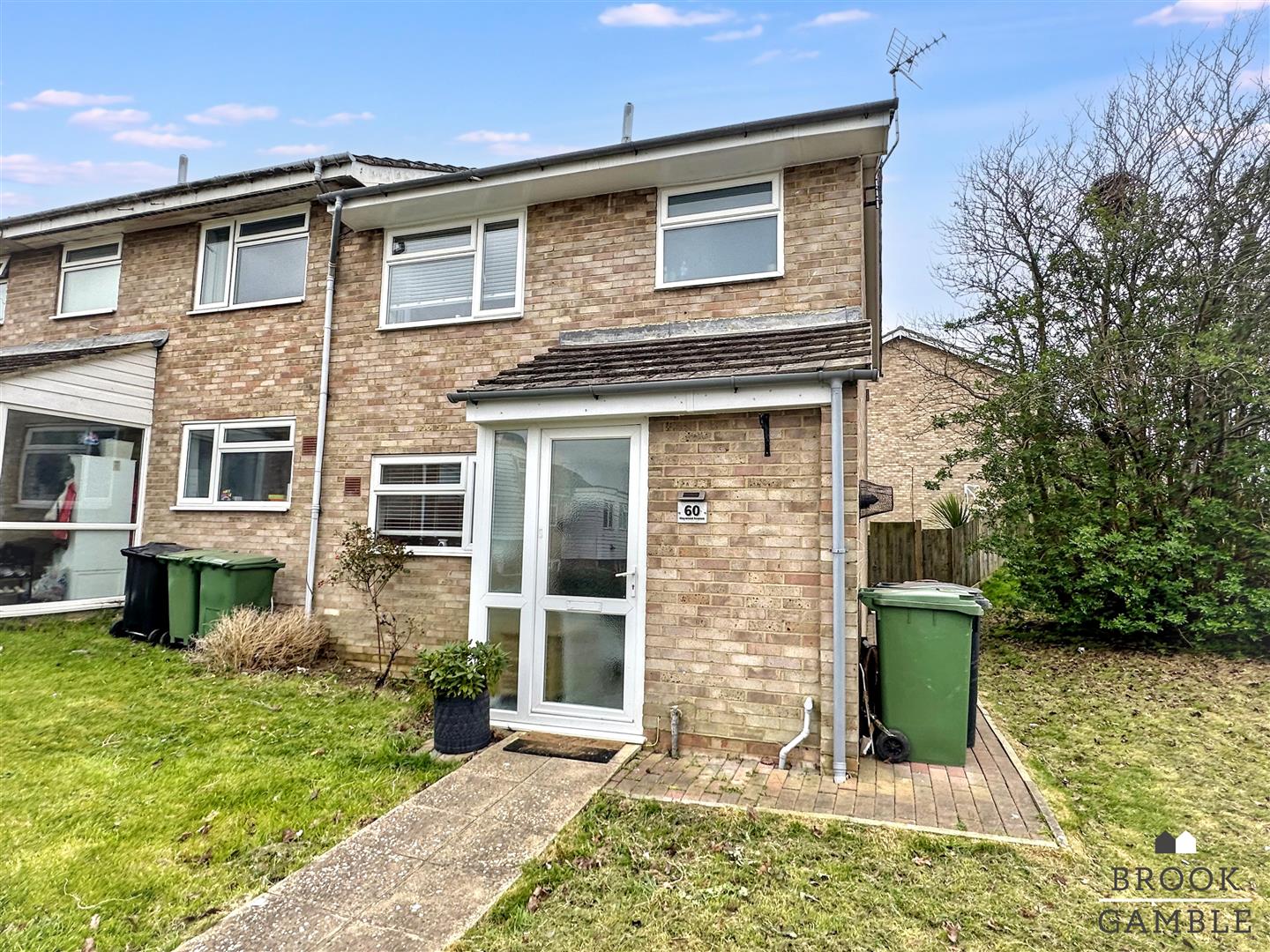 3 Bedroom House for Sale: £274,950. Maywood Avenue in Eastbourne, East Sussex